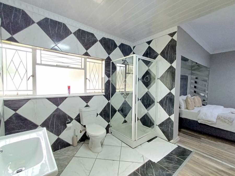 6 Bedroom Property for Sale in Bayswater Free State